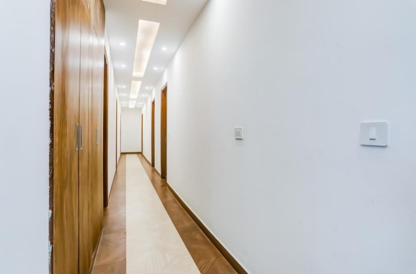 The Grand Blue Hotel Greater Noida Εξωτερικό φωτογραφία